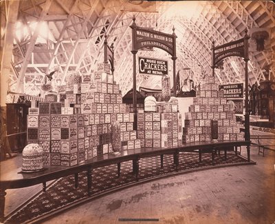 Esposizione di W.G. Wilson und Co. - Walter G. Wilson und Co. Crackers, Agricultural Hall, Philadelphia, c.1876 da American Photographer